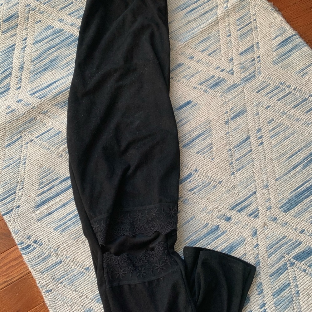 FREE ADD ON ❣️ LEGGINGS